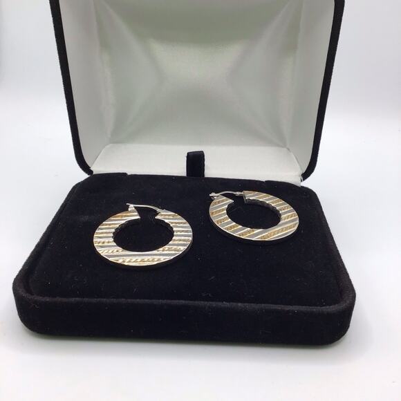 Sterling Silver Two Tone Textured Hoop Earrings 4.6g Polished Striped Design - Picture 5 of 14